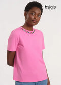 Necklace-Inspired Scoop Neck Short Sleeve Tee - Begonia / XS
